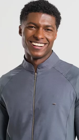 Bata para hombre veneto gris