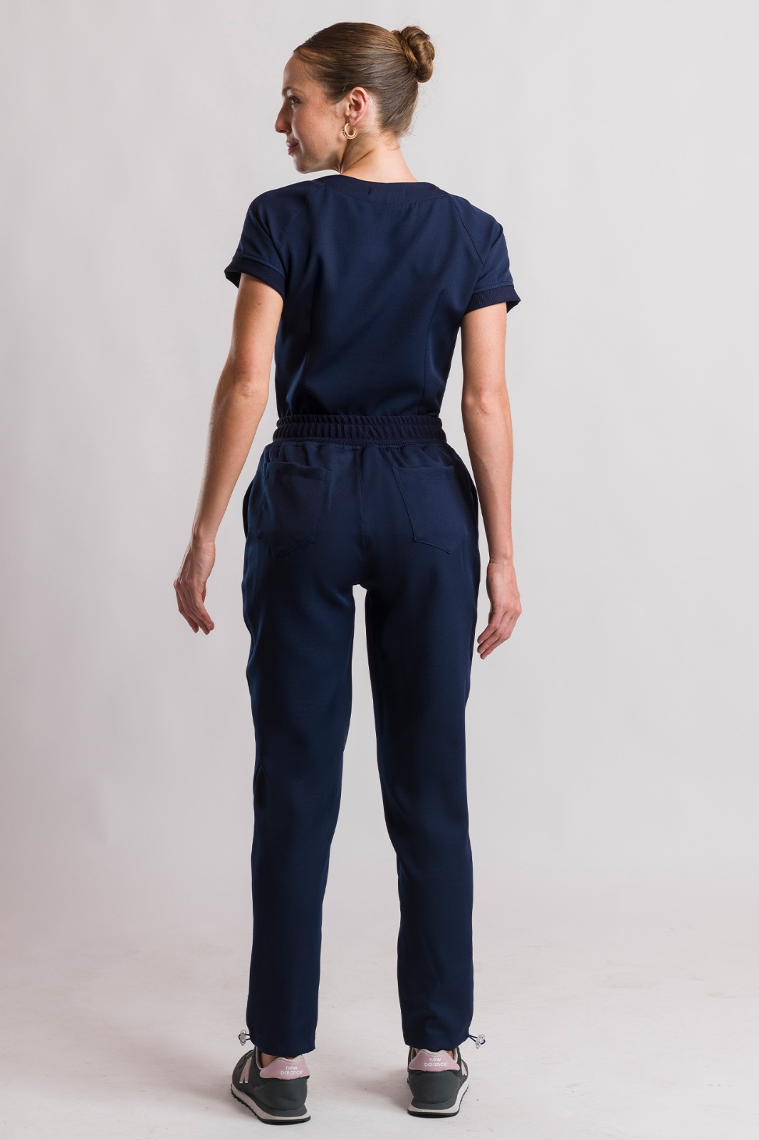 Scrub uniforme para mujer impulse azul marino - Imagen 2