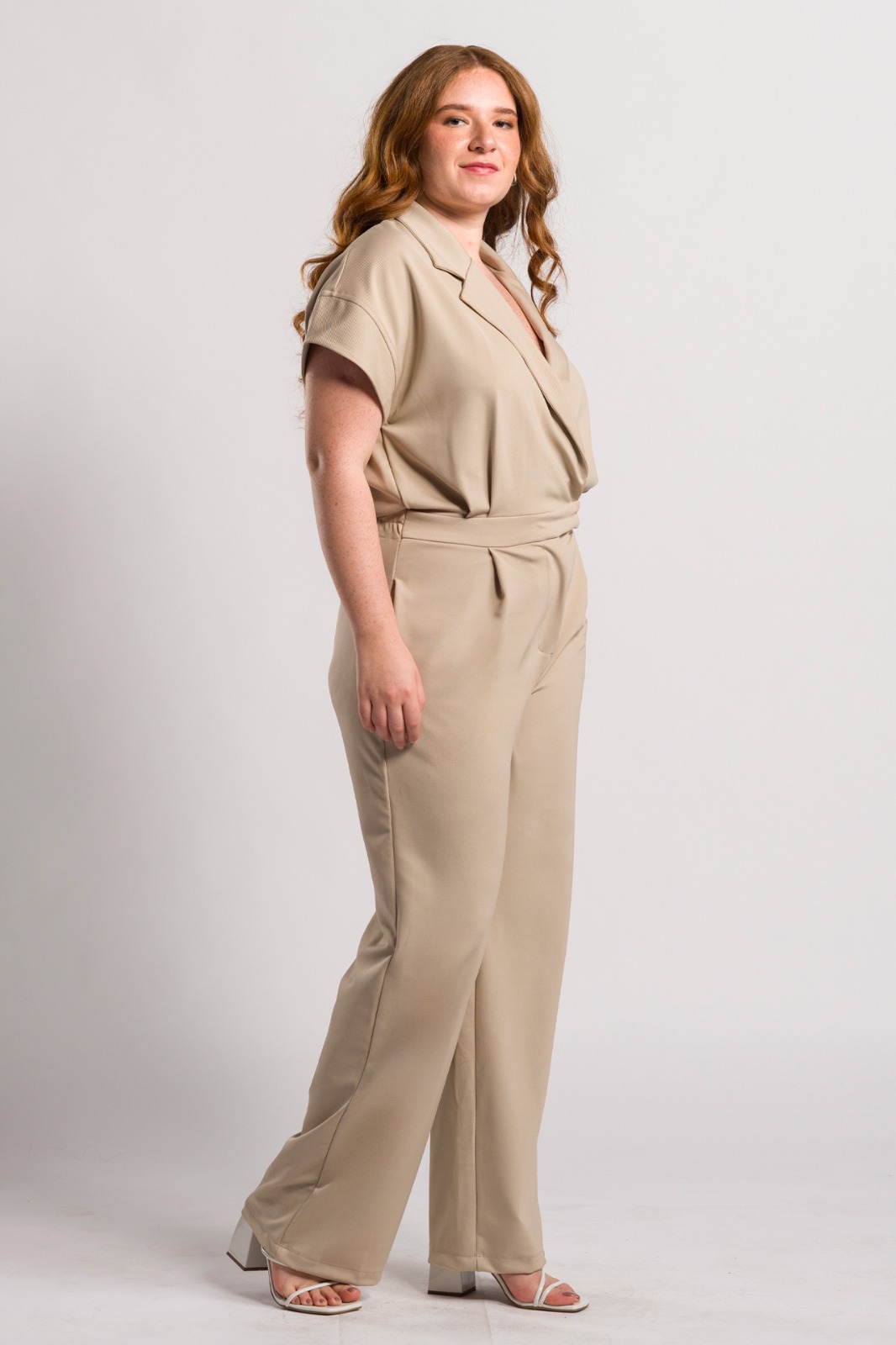 Enterizo para mujer trendy beige - Imagen 3