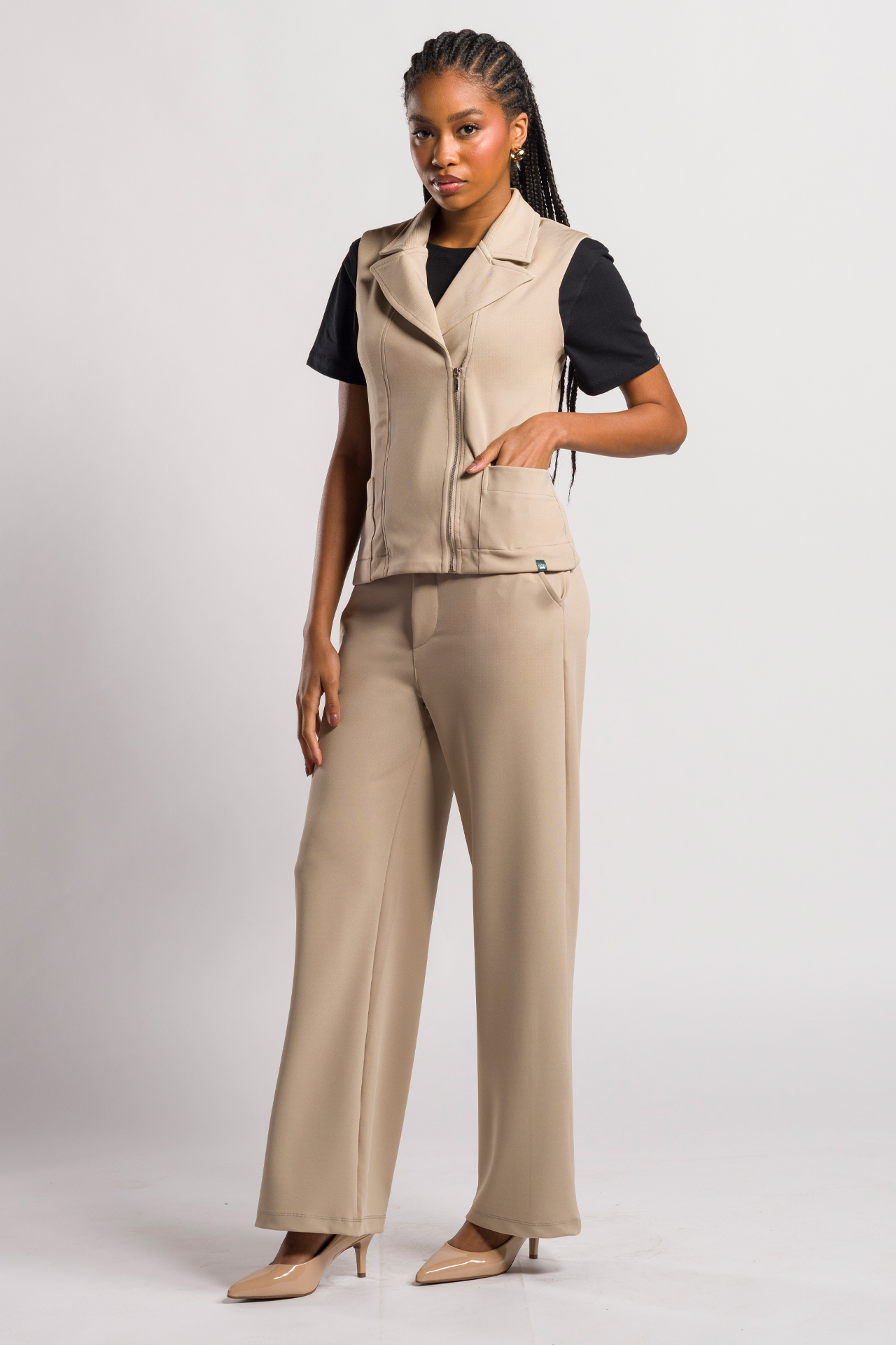 Scrub para mujer trendy beige - Imagen 4