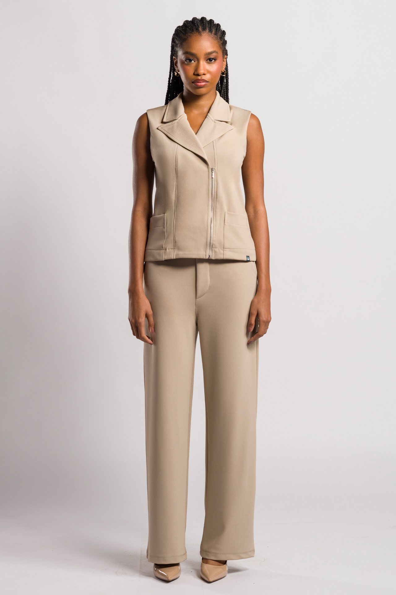 Scrub para mujer trendy beige - Imagen 2